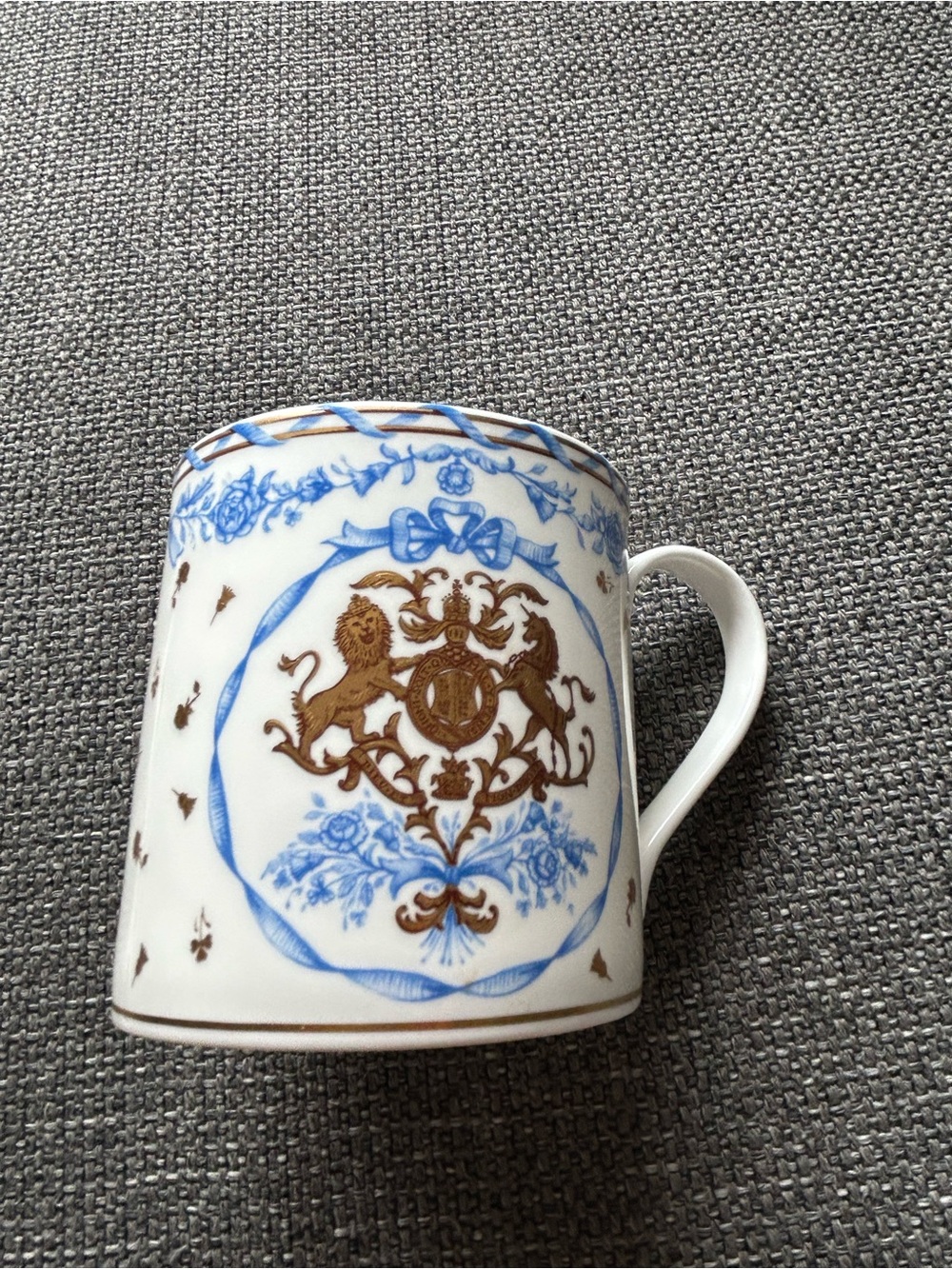 Royal Collection 2016 Queen Elizabeth ll Birthday Mug